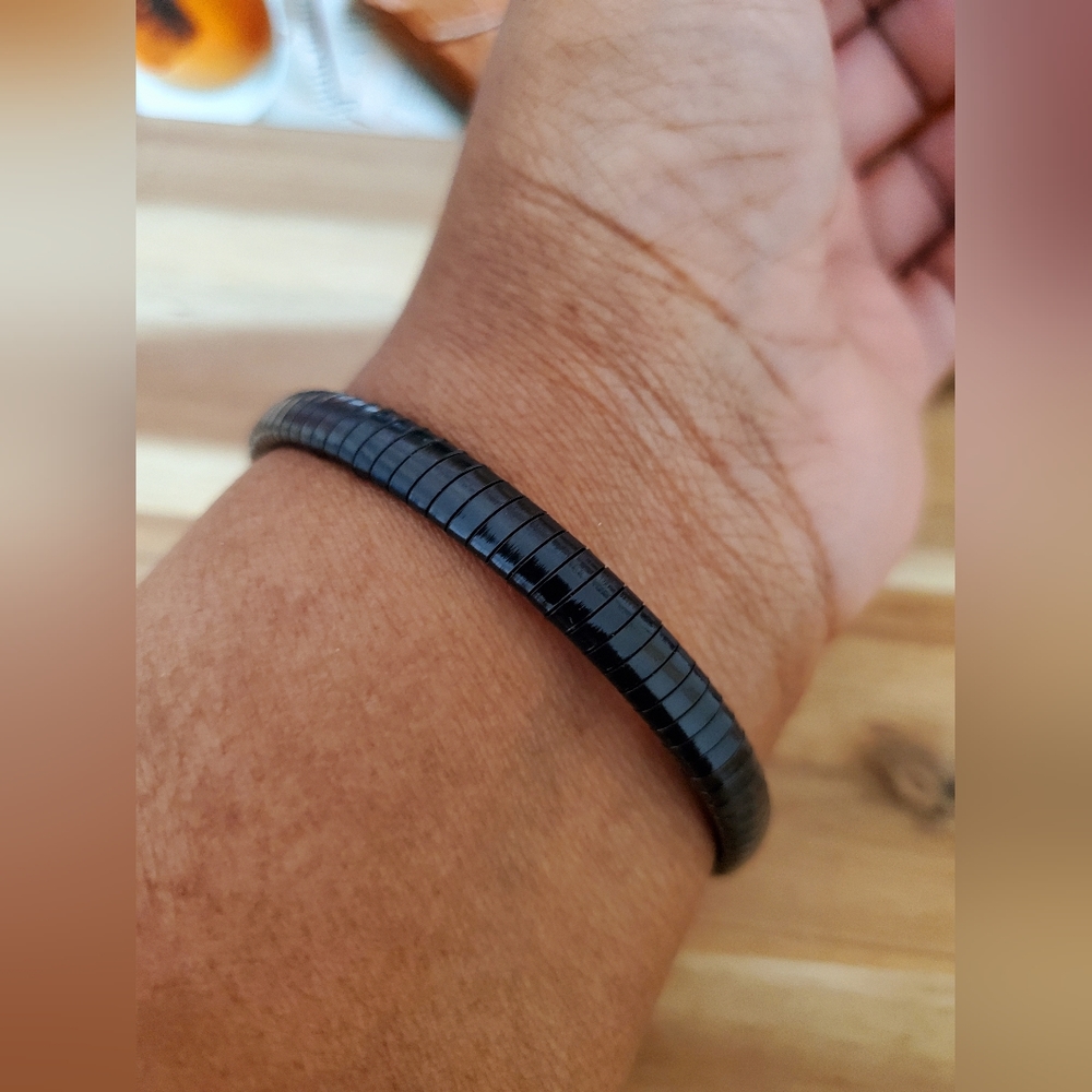 Standard Size Black Bangle